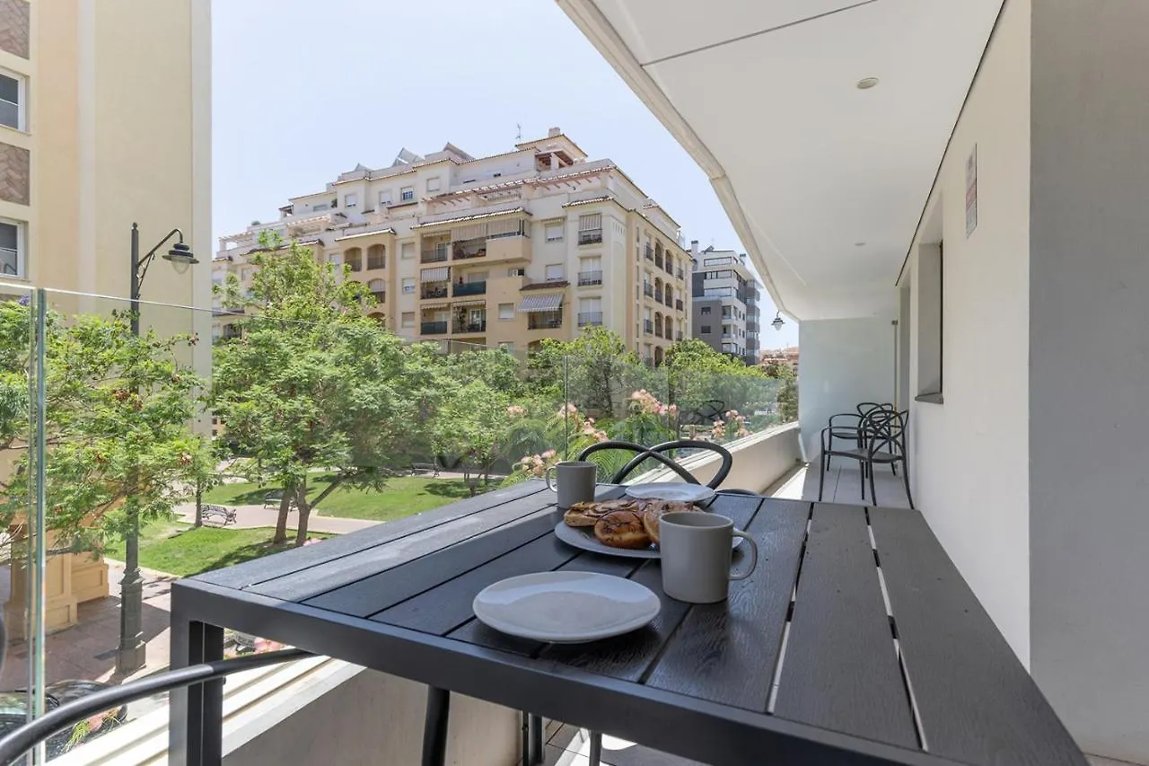 Stylish 2 Bedroom Apartment In Estepona Old Town Spanien